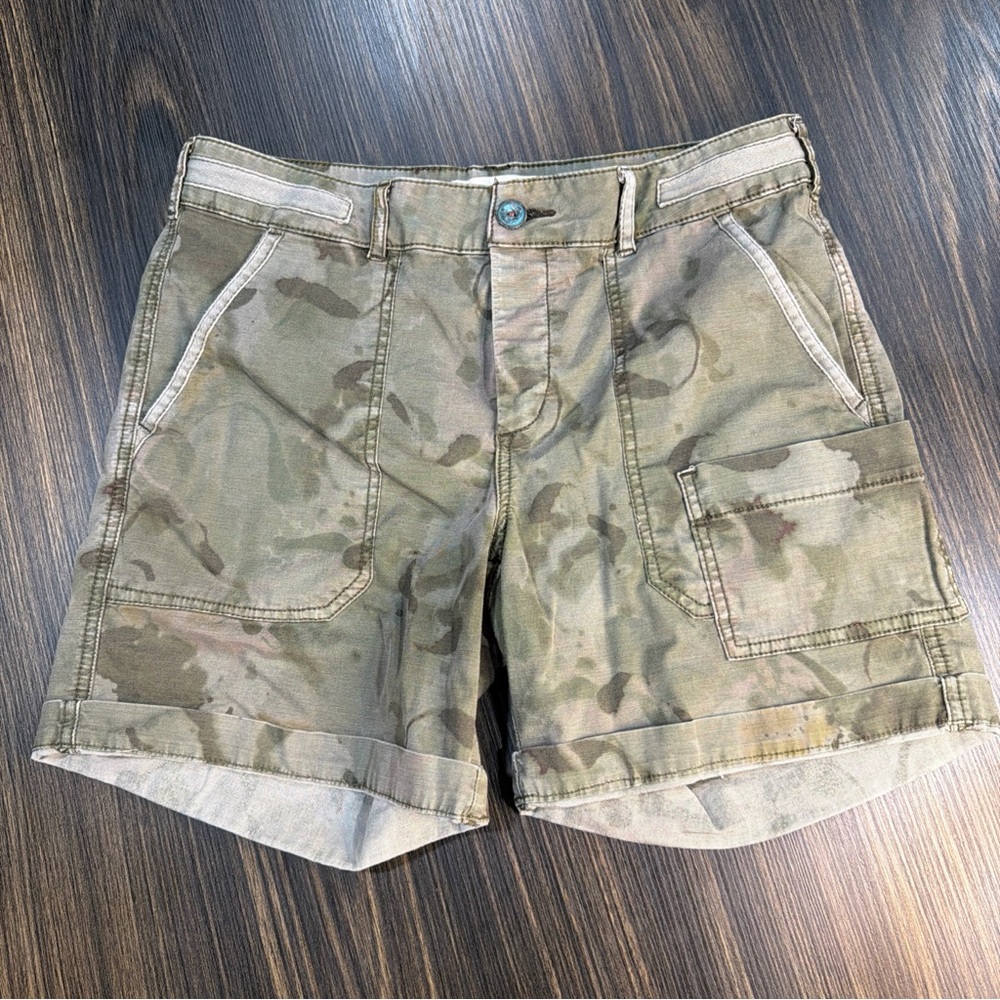 Hei Hei Anthropologie Camo Cargo Shorts Womens Size 28 Utility Pockets Green Tan